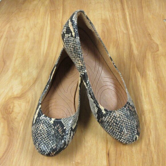 Clarks Shoes - CLARKS Indigo Multicolor Ballet Flats Womens Size 8 Faux Snakeskin Slip On Shoes